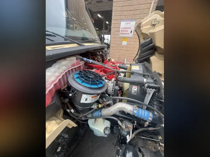 2019 FREIGHTLINER M2 106
