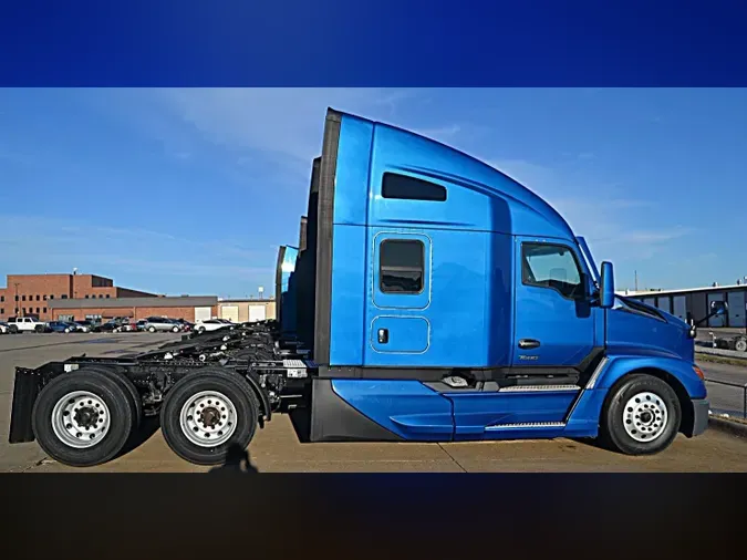 2022 KENWORTH T680