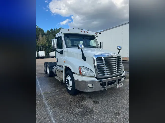 2020 FREIGHTLINER/MERCEDES CASCADIA 125