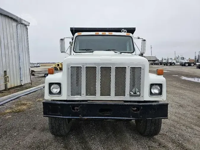 1996 INTERNATIONAL S2500