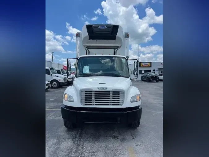 2017 Freightliner Business Class M2 106