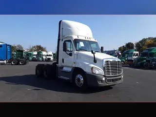 2019 Freightliner Cascadia 125