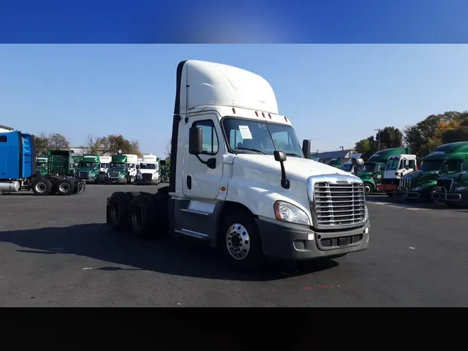 2019 Freightliner Cascadia 125d0adfaccc1f0c4efe91ecb52d535f1d4