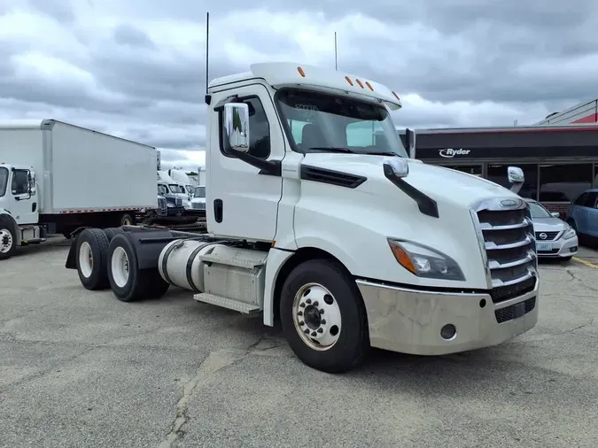 2019 FREIGHTLINER NEW CASCADIA PX12664