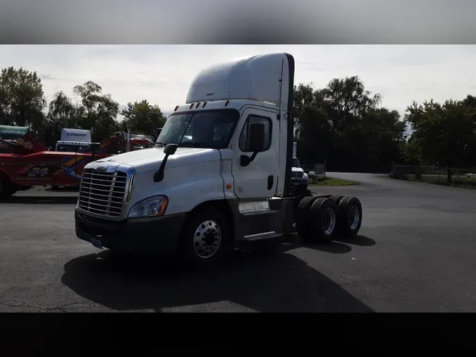 2019 Freightliner Cascadia 125