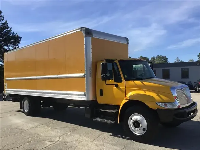 2018 INTERNATIONAL 4300