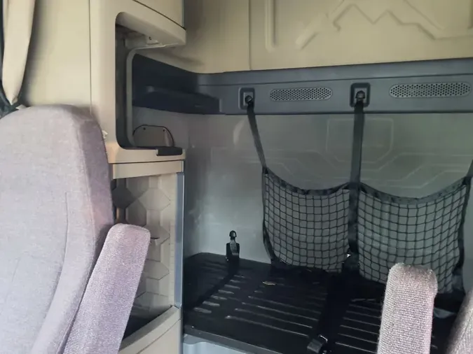 2019 FREIGHTLINER CASCADIA 125