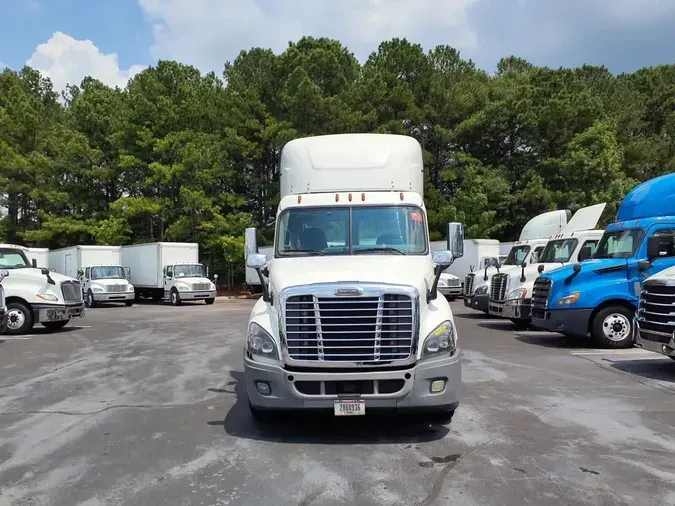 2019 FREIGHTLINER CASCADIA 125