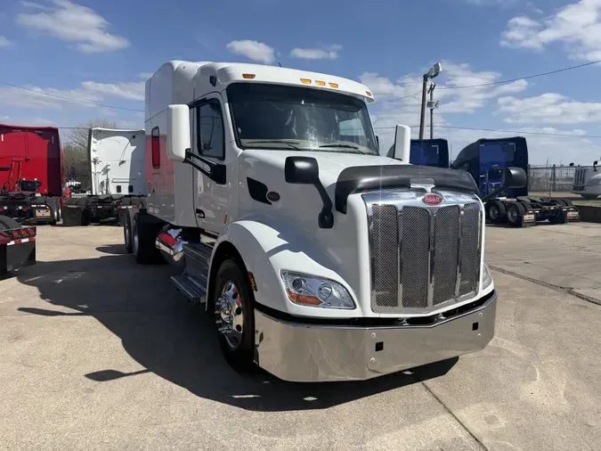 2022 Peterbilt 579