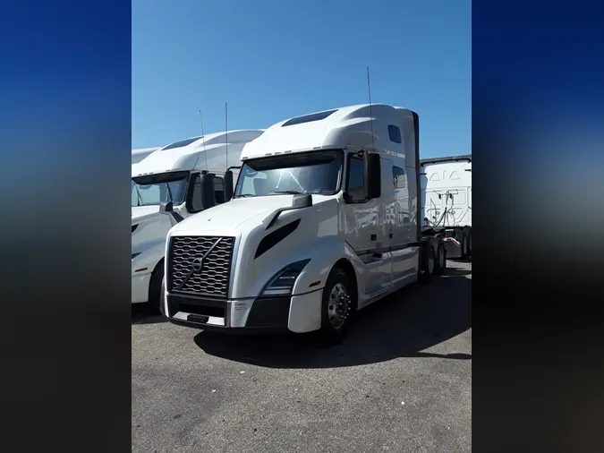 2020 VOLVO VNL64T-760d0c9e46b9beca99d10a4c5d55bae1e2b