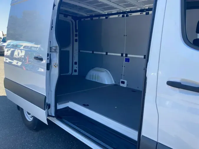 2020 FREIGHTLINER SPRINTER 2500 VAN