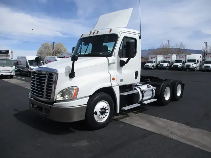 2018 FREIGHTLINER/MERCEDES CASCADIA 125