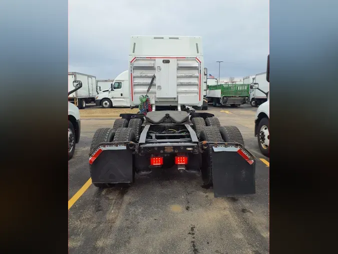 2020 NAVISTAR INTERNATIONAL LT625 SLPR CAB