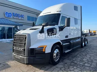 2026 MACK Pioneer 76" High Roof