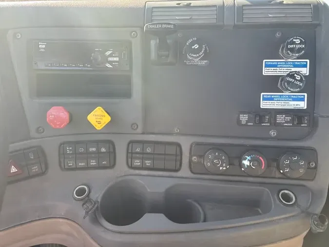 2020 FREIGHTLINER/MERCEDES CASCADIA 125
