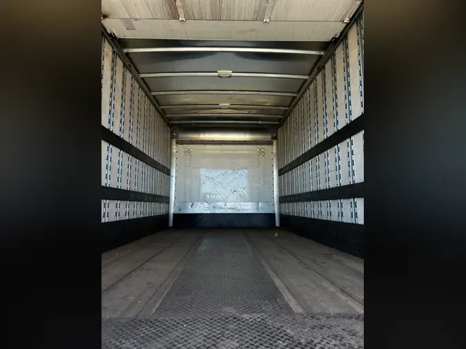 2017 FREIGHTLINER/MERCEDES M2 106