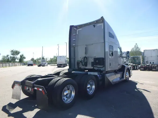 2023 Kenworth T680