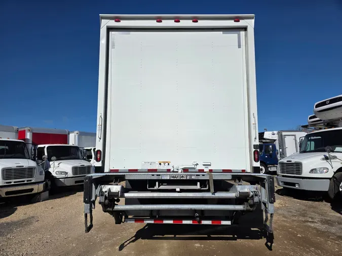 2018 FREIGHTLINER/MERCEDES M2 106