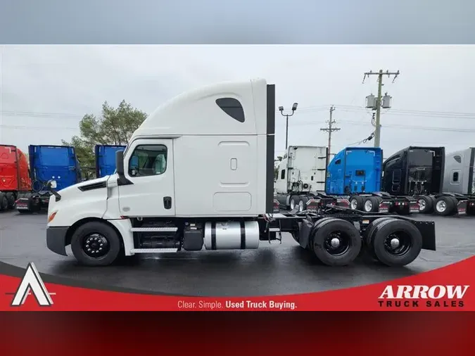 2020 FREIGHTLINER CA126