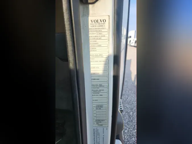2019 Volvo VNL300
