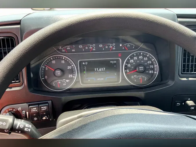 2020 INT LT625 6x4