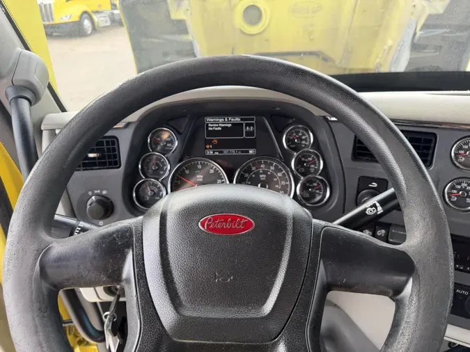 2020 Peterbilt 567