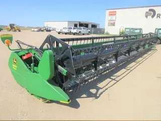 2015 John Deere 635F