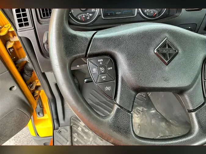 2019 INT LT625 6x4
