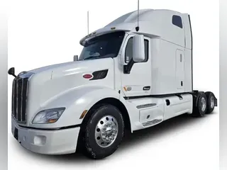 2022 Peterbilt 579