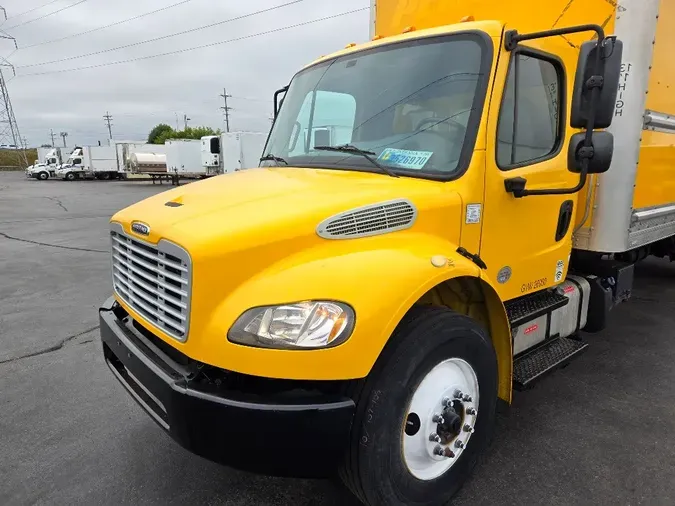 2019 FREIGHTLINER M2 100