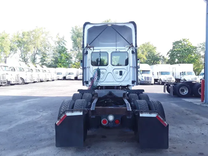 2016 FREIGHTLINER/MERCEDES CASCADIA 125