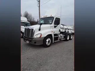 2015 Freightliner CASCADIA 125