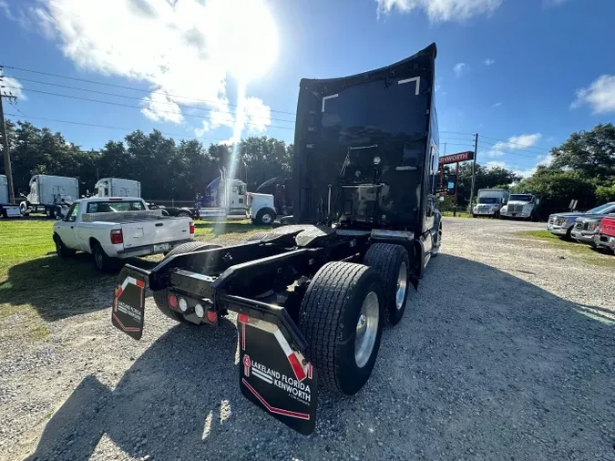 2020 Kenworth T680