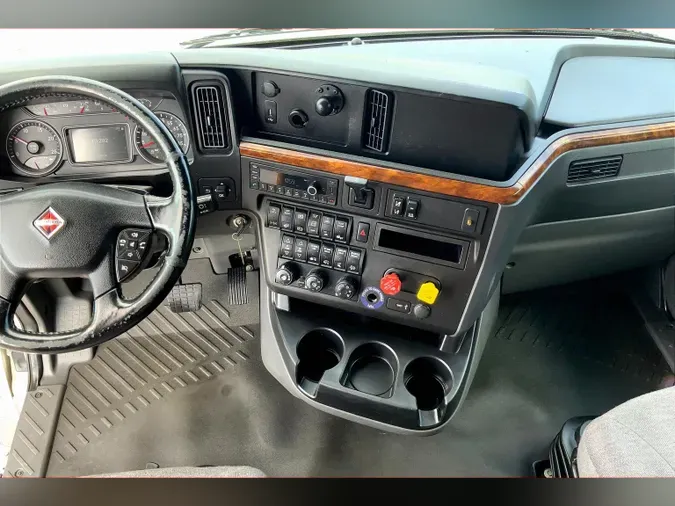 2021 INT LT625 6x4