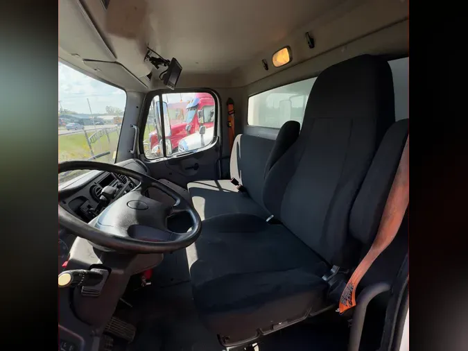 2019 FREIGHTLINER/MERCEDES M2 106