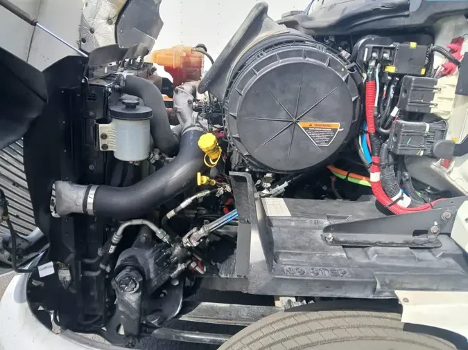 2019 NAVISTAR INTERNATIONAL RH613 DAYCAB S/A