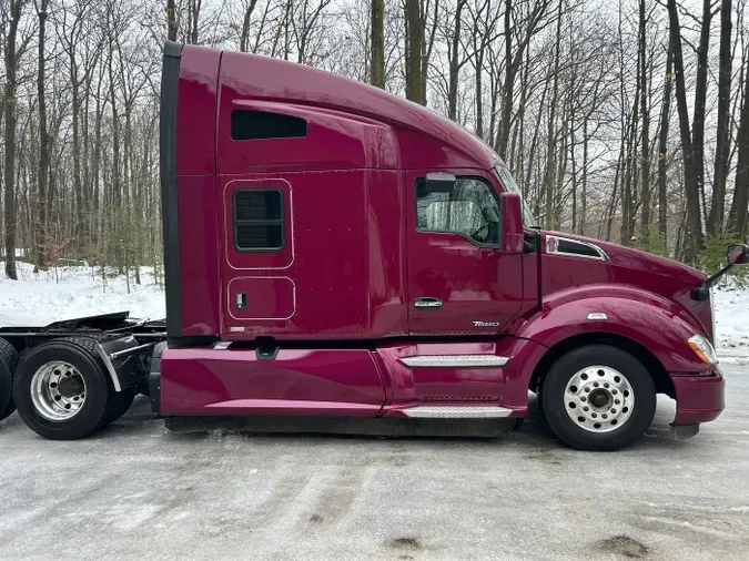2022 Kenworth T680