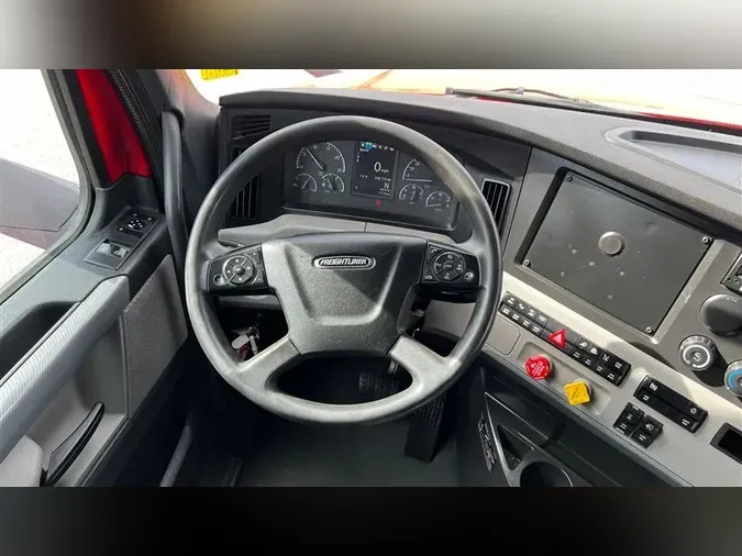 2022 FREIGHTLINER CA126