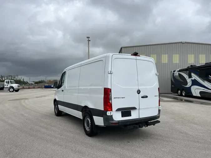 2022 Mercedes Benz Sprinter