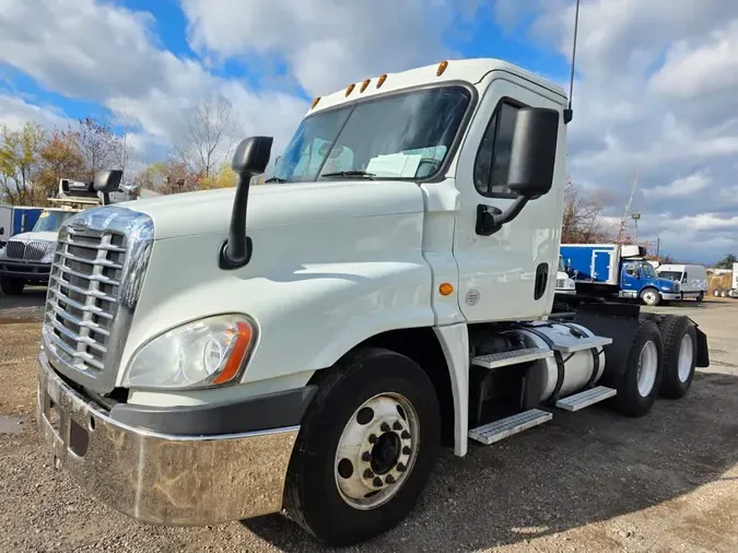 2019 FREIGHTLINER/MERCEDES CASCADIA 125d0f3cd99859ea8fdc5e988469721bc98