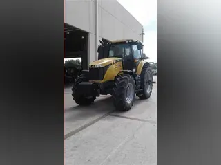 2018 CHALLENGER MT555E