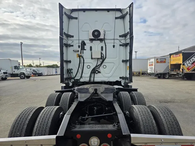 2021 Freightliner Cascadia