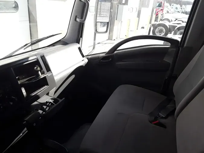 2017 ISUZU NPR