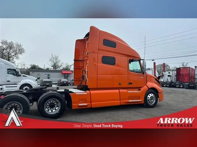 2020 VOLVO VNL760