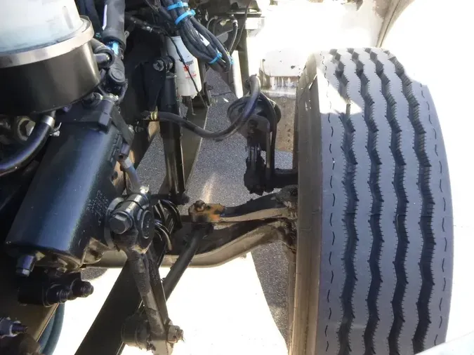 2020 Peterbilt 330d0ff5d5ae9caf118190e7c1bb61de01b