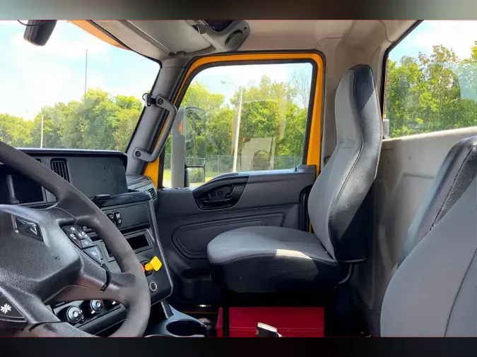 2019 INT LT625 6x4