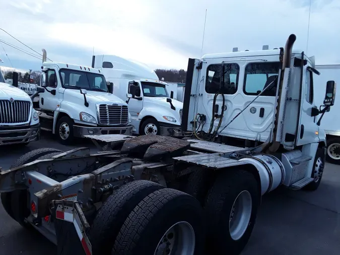 2019 FREIGHTLINER/MERCEDES CASCADIA 125