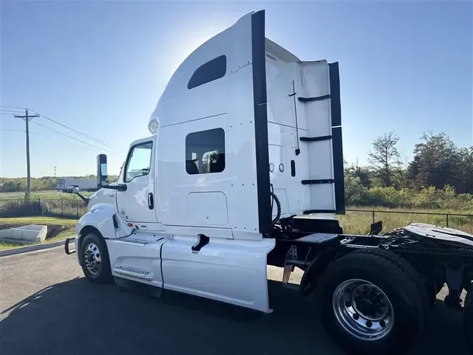 2022 INTERNATIONAL LT625
