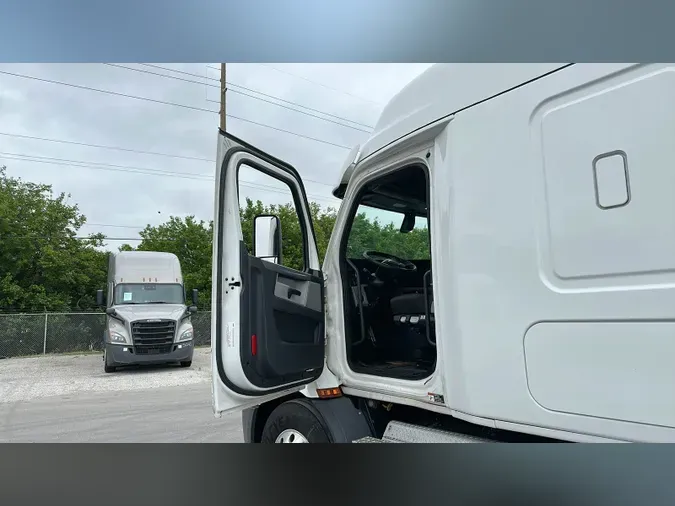 2020 Freightliner Cascadia
