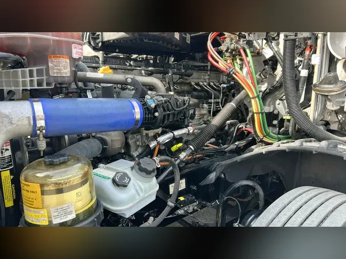 2022 Freightliner Cascadia 126